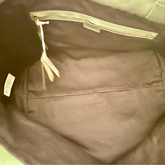 Price Reduced Madewell Basket Weave Leather Tote in Green - Picture 6 of 14